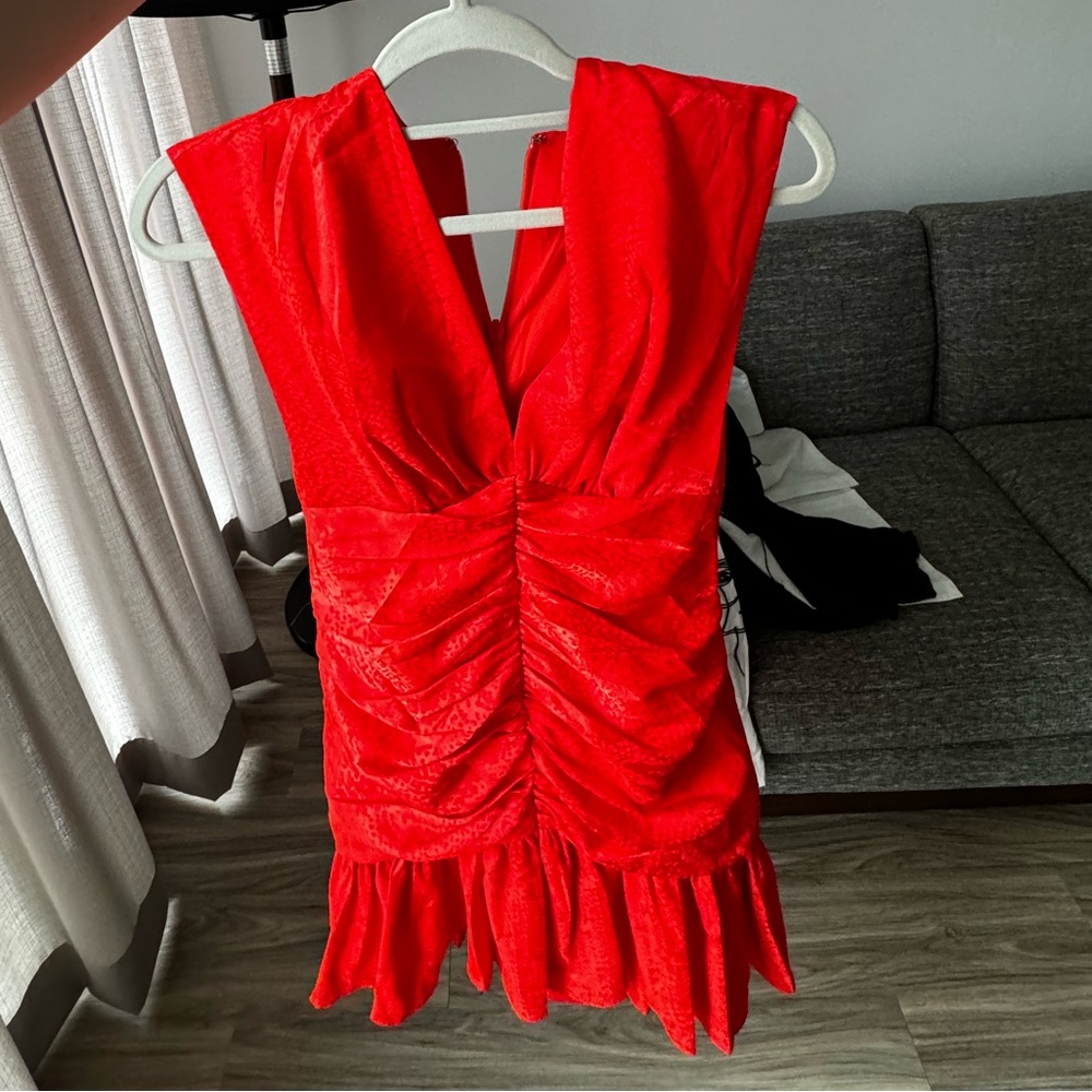 NEW V-Neck Ruffle Hem Ruched Evening Dress Size 0
